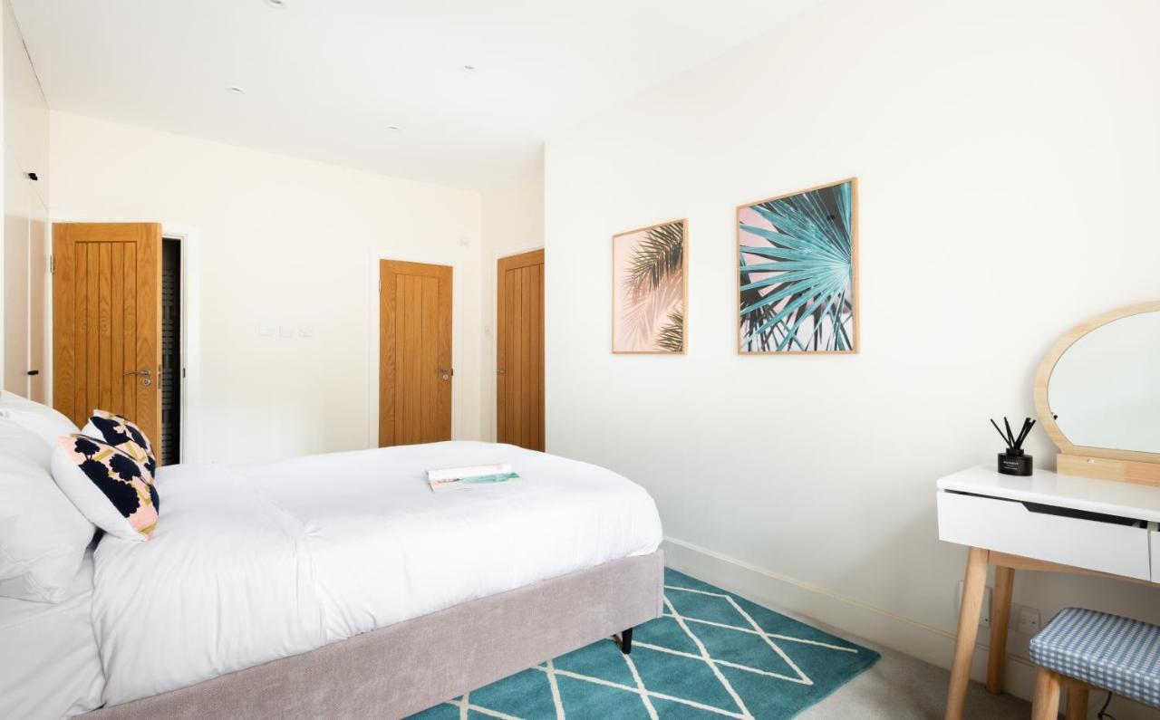 The Chelsea Arms - Bright 3Bdr With Garden & Private Parking Leilighet London Eksteriør bilde