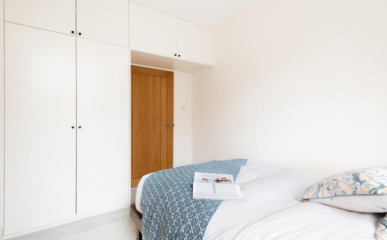 The Chelsea Arms - Bright 3Bdr With Garden & Private Parking Leilighet London Eksteriør bilde